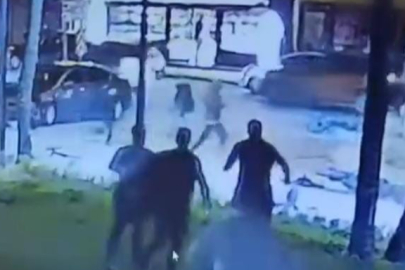 Motosikletlinin metrelerce sürüklendiği feci kaza