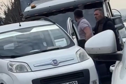 Trafikte yol verme kavgası