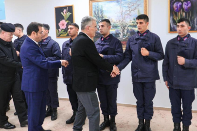 Vali Ayyıldız’dan Mehmetçiğe bayram ziyareti