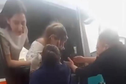 Yolculuk sırasında sancılanan kadın dolmuşta doğum yaptı