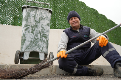 Çobanlıktan temizlik işçiliğine, süpürgeyle sanata uzanan hayat