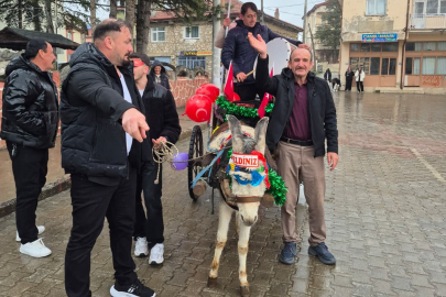 Beyşehir’de eşek arabalı davulcular, eski geleneği yaşatıyor