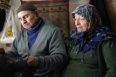 Her sabah el ele yürüyorlar, 6 metrekarelik dükkanda omuz omuza veriyorlar