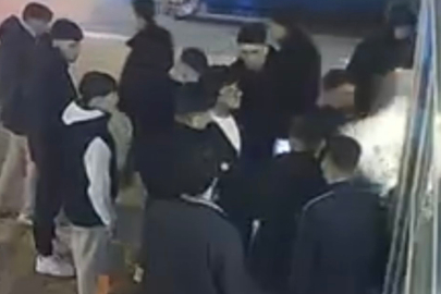 İki grup arasında çıkan kavga kamerada