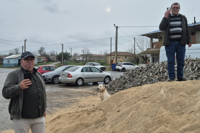 Şebeke sorunu bayramda bile köyü sessizliğe bürüdü