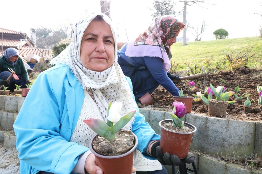 Osmangazi’nin her bir noktası çiçek açtı