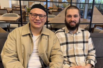 Almanya’da iki genç müslümanlığı araştırıp İslamiyeti seçtiler