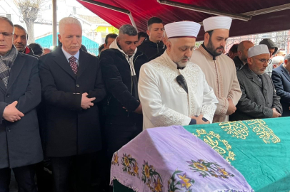 Fatih'te çöken binada hayatını kaybetmişti... Semra Urunca son yolculuğuna uğurlandı