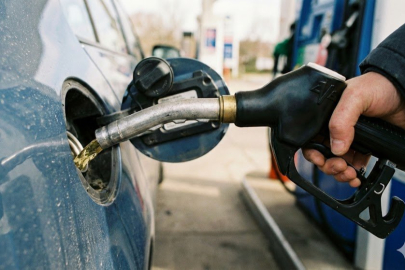 Akaryakıta indirim beklentisi