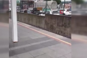 Bursa'da yolunu kaybeden yaşlı adam, trafikte tehlike saçtı