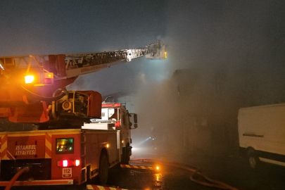 Trafoda başlayan yangın, yanındaki kömür deposuna sıçradı