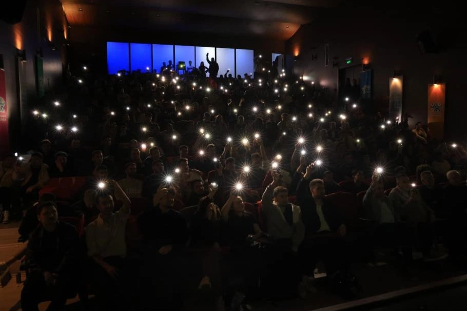 Bursa'da dev ekranda milli coşku