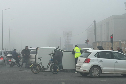 İki Otomobil Çarpıştı: 4 Yaralı