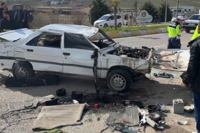 Şanlıurfa'da feci kaza: 1'i ağır 3 yaralı