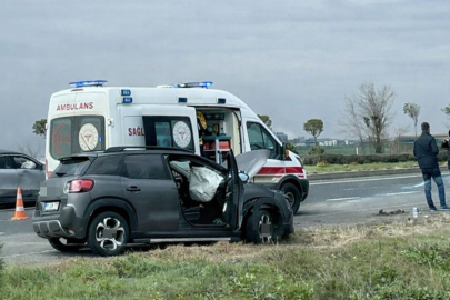 İki Otomobil Çarpıştı: 2 Yaralı