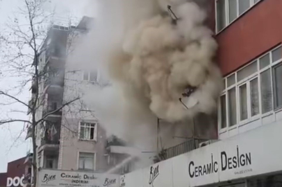 Vatandaşların alevlerin arasından can kurtardığı yangında faciadan dönüldü