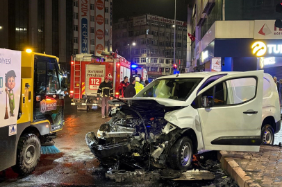 Kayseri'de Kaza: 2 Yaralı