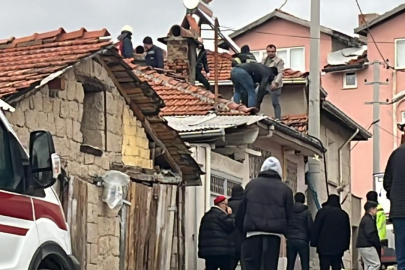 Tek Katlı Evde Çıkan Yangın Panik Yarattı