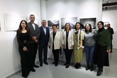 “Yer Gök Arasında” sergisi Nilüfer’de açıldı