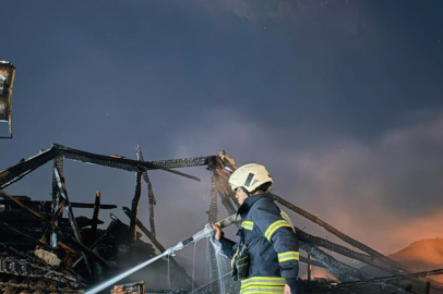 İki Katlı Evde Yangın...