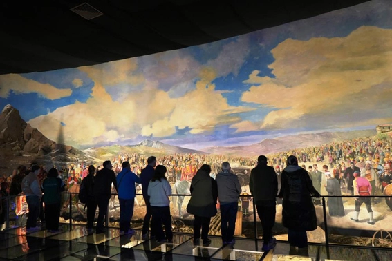 Türkiye'de ilk: Uçan sinema vatandaşların ayağını yerden kesti