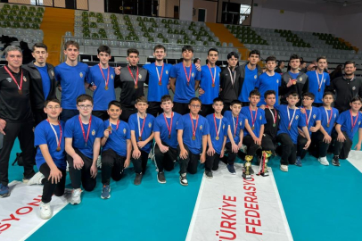 Bursa voleyboluna İnegöl Belediyespor imzası