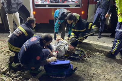 Otomobil Uçurumdan Deniz Kıyısına Uçtu