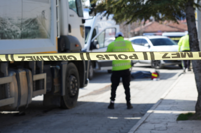 85 Yaşındaki Kadın Çöp Kamyonunun Altında Can Verdi