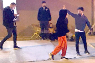 Aşk üçgeni bıçaklı kavgaya dönüştü: 2 yaralı