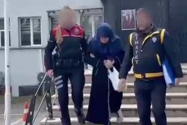 Kocasını öldürüp satırla 15 parçaya böldü