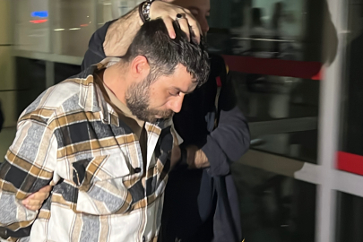 5 Yarım Altın İçin Cinayet