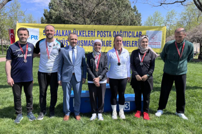 'Bak Postacı Geliyor'