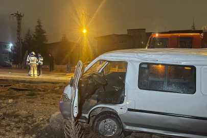 Panelvan Minibüs Takla Attı: 2 Yaralı