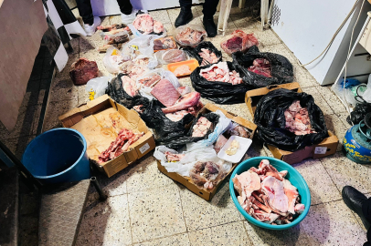 Kasap dükkanında mide bulandıran görüntü