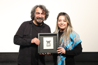 Altın Portakal Ödüllü “Tavşan İmparatorluğu” yönetmeni Seyfettin Tokmak, Nilüfer’de sinemaseverlerle buluştu