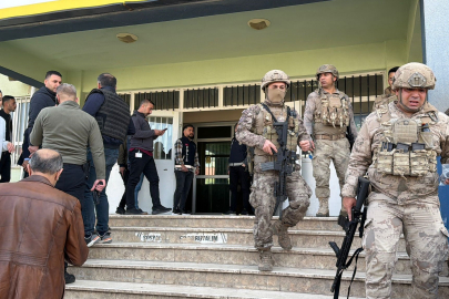 Vali Şıldak: "16 öğrenci yaralandı, saldırgan intihar etti"