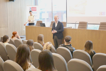 İnegöl Belediyesi’nden gençlere Avrupa fırsatı