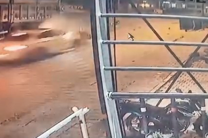 4 Kişinin Yaralandığı Kaza Kamerada