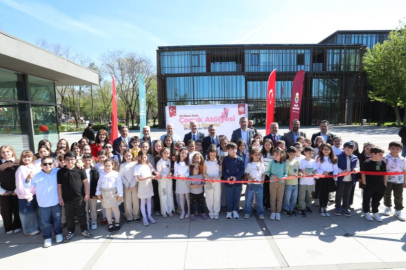 İnegöl’de çocukların eserleri 23 Nisan sergisinde buluştu