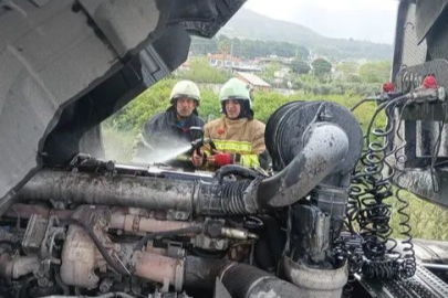 Tır Alevlere Teslim Oldu