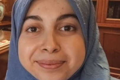 Yol kenarında yürüyen genç kız, otomobil çarpması sonucu hayatını kaybetti