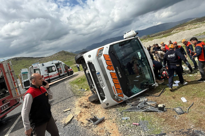 Diyarbakır’da korkunç kaza: 1 ölü, 13 yaralı