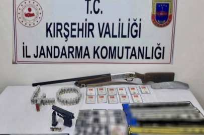 Jandarma Adrese Baskın Yaptı: Sahte Plaka Basan Şüpheli Yakalandı