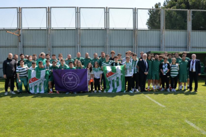 Öğrencilerden şampiyonu ziyaret