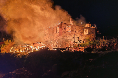 Evde Çıkan Yangın Panik Yarattı