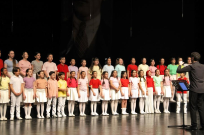 Çocukların sesi senfoniyle yükseldi