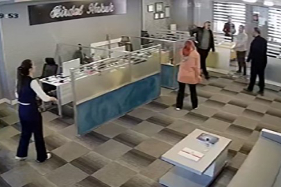Avukata Makamında Bıçaklı Saldırı...