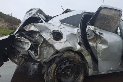 Kütahya'da feci kaza: 1 ölü, 1 ağır yaralı