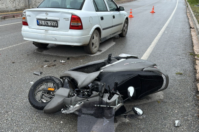 Motosiklet Otomobile Arkadan Çarptı: 1 Yaralı