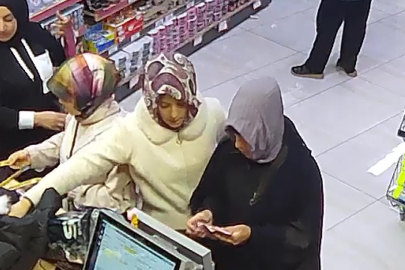 51 bin TL çalan teyze ile yeğeni, çaldıkları parayla alışveriş yaparken güvenlik kameralarına yansıdı